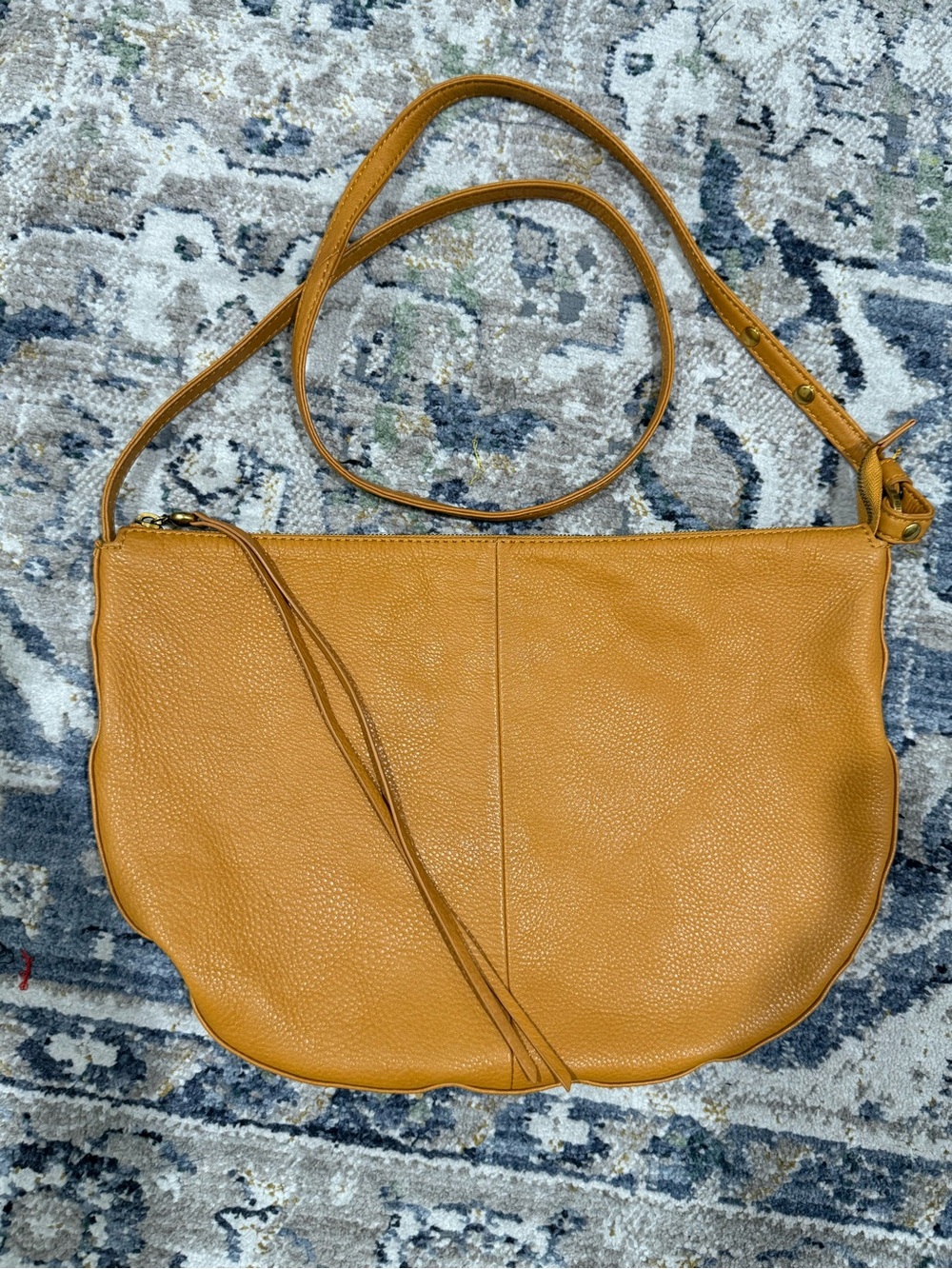 HOBO Cosmo Leather Crossbody Bag – Golden Camel / Mustard Yellow
